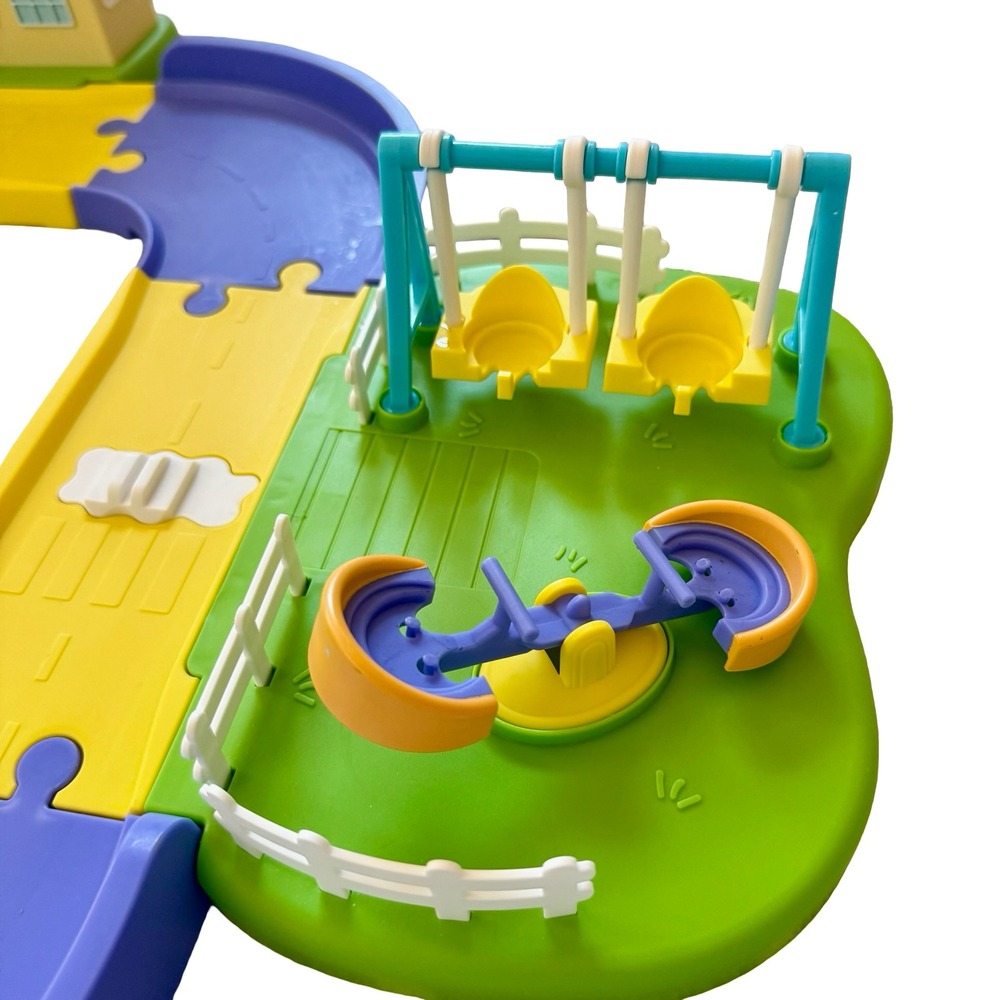 Peppa Pig All Around Peppa's Town Track Set Multicolor Motorized Kids Toy - Picture 8 of 8